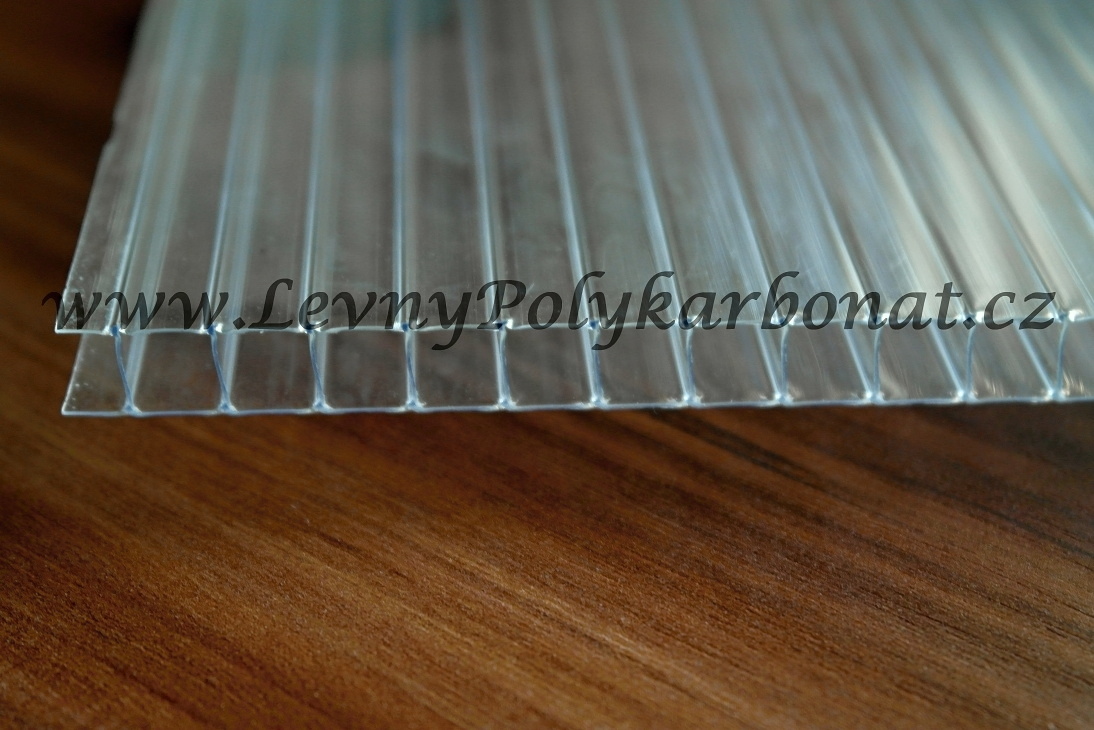Komůrková deska ČIRÁ 10mm 2UV LEXAN THERMOCLEAR 2RS š.2,1m x dl.1m
