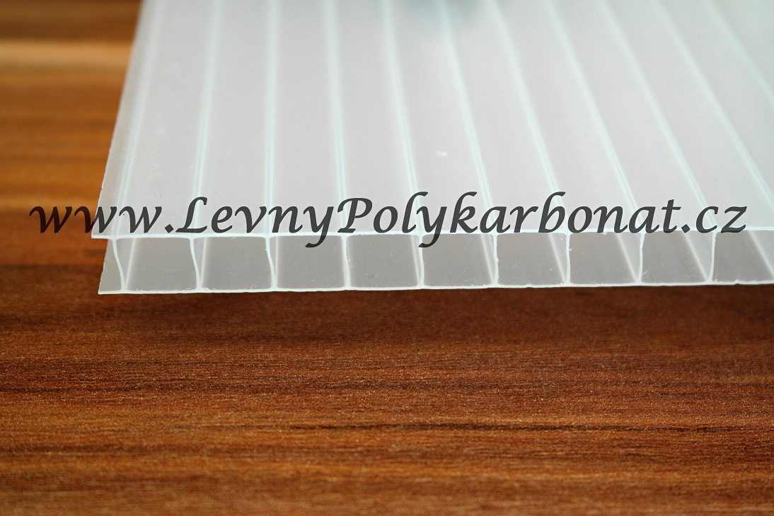 Dutinková deska OPÁL 10mm 2UV LEXAN THERMOCLEAR 2RS š.1,05m x dl.5m (5,25m2)