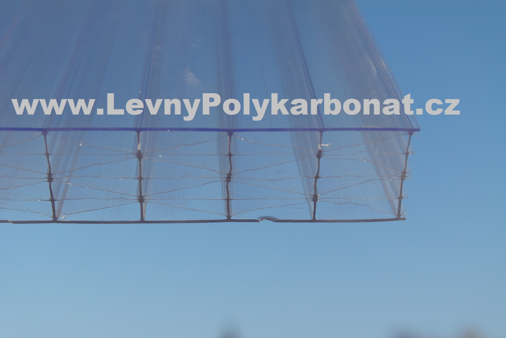 Komůrková deska ČIRÁ 16mm 2UV MULTICLEAR STRONG 6 WALL š.1,05m x dl.2m