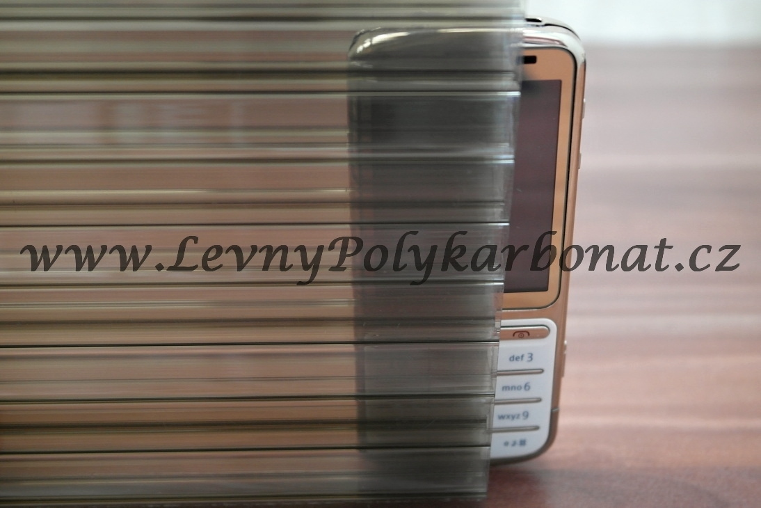 Komůrková deska BRONZ 16mm 2UV MULTICLEAR STRONG 6 WALL š.1,05m x dl.1m