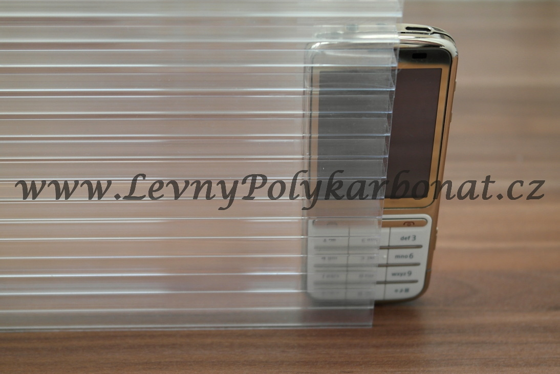 Komůrková deska ČIRÁ 10mm 1UV GUTTAGLISS BASIC š.2,1m x dl.5m