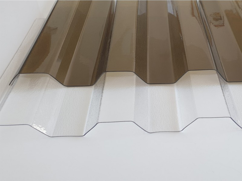Trapéz ČIRÁ JEMNÁ 0,8mm polykarbonát GUTTA MAKRO ST š.1,06m x dl.3,5m