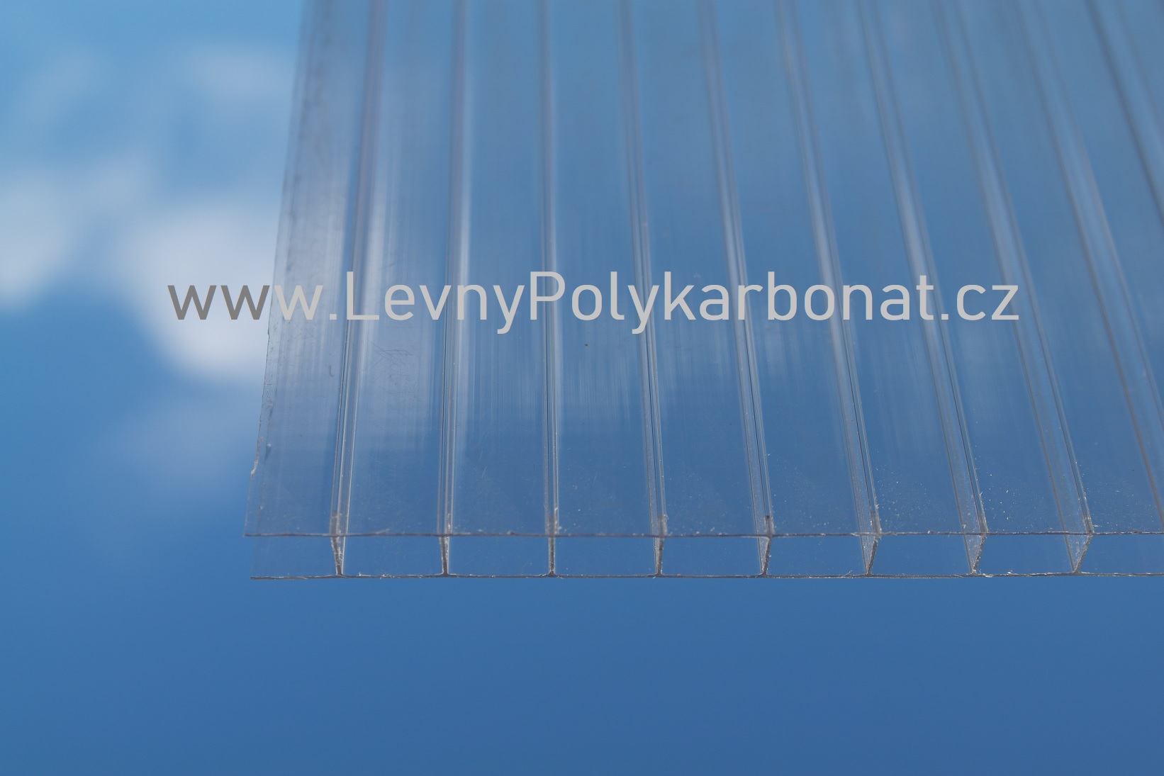 Dutinkový polykarbonát - SUNLITE 1 UV PC2 - tl. 6 mm ČIRÁ 2,1m x 6bm (12,6m2)
