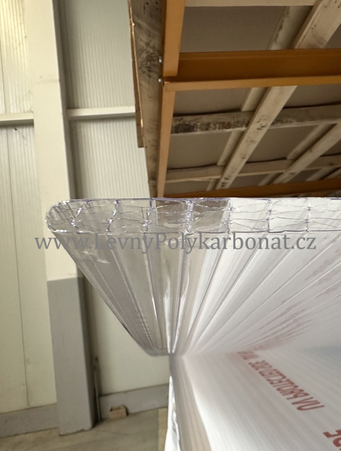 Dutinkový polykarbonát SUNLITE STRONG - PC/6M (1UV) tl. 10mm ČIRÁ 2,1m x 6m (12,6m2)